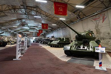 《星空》实体典藏版开箱视频 9月6日正式发售